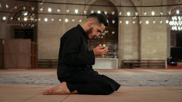 İtikaf ne demek? Nasıl yapılır? İtikafa nasıl niyet edilir? İtikaf şartları nelerdir?