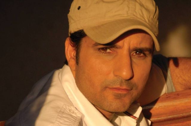 Rafet El Roman Kimdir, Aslen Nerelidir, Kaç Yaşındadır? Evli mi? Albüm