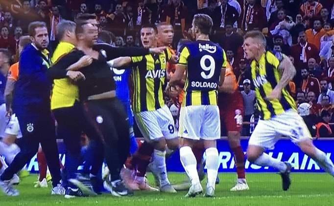 Galatasaray Fenerbahçe derbisinin faturası ağır olacak!