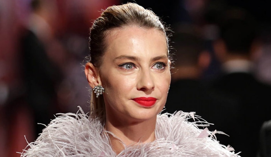 Mustafa Sandal eski sevgilisini görünce aşka geldi