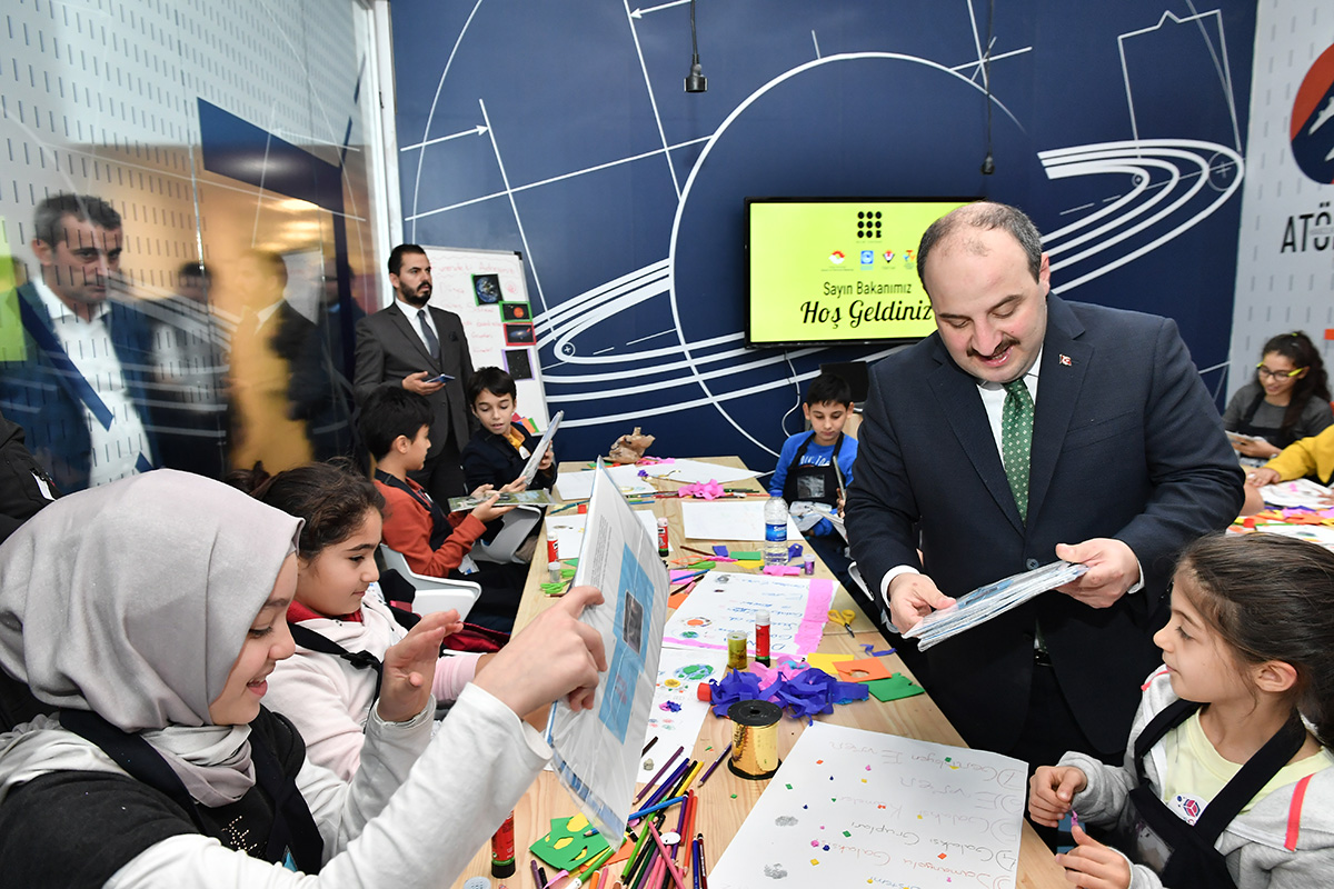  Üsküdar Bilim Merkezi'nin açılışı Bakan Varank'ın da katılımıyla gerçekleşti