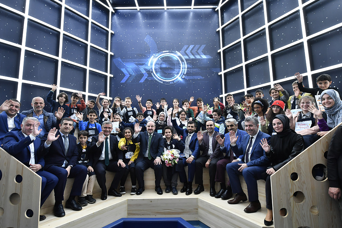  Üsküdar Bilim Merkezi'nin açılışı Bakan Varank'ın da katılımıyla gerçekleşti