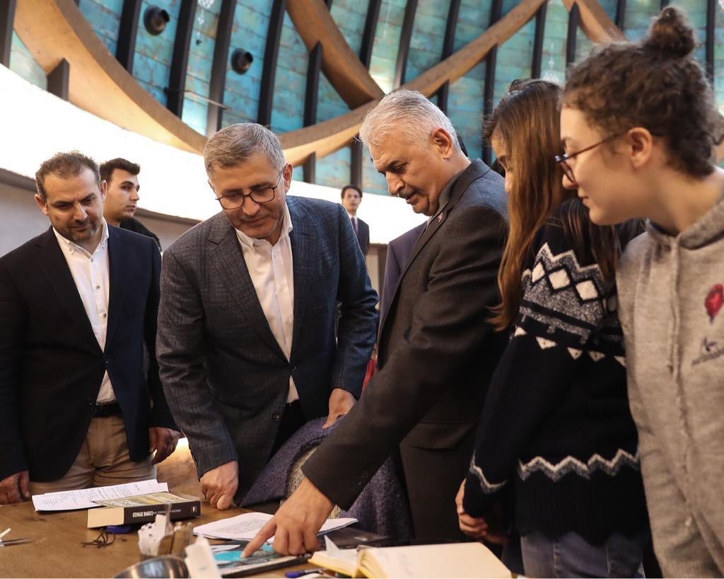 Binali Yıldırım Üsküdar Nevmekan Sahil'i ziyaret etti