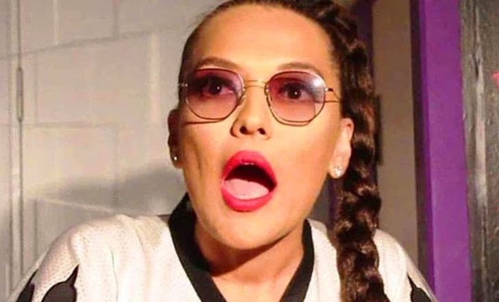 Demet Akalın'dan takipçisine küfürlü cevap!