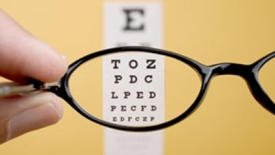 Astigmat nedir? Neden olur? Tedavisi nedir? Belirtileri nelerdir?