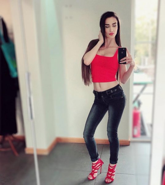 Yağmur Sarnıç kimdir? Aslen nereli? Kaç yaşında?