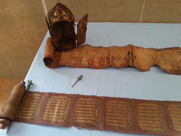 Bilecik'te 8 milyon değerindeki 2 Tevrat ele geçirildi