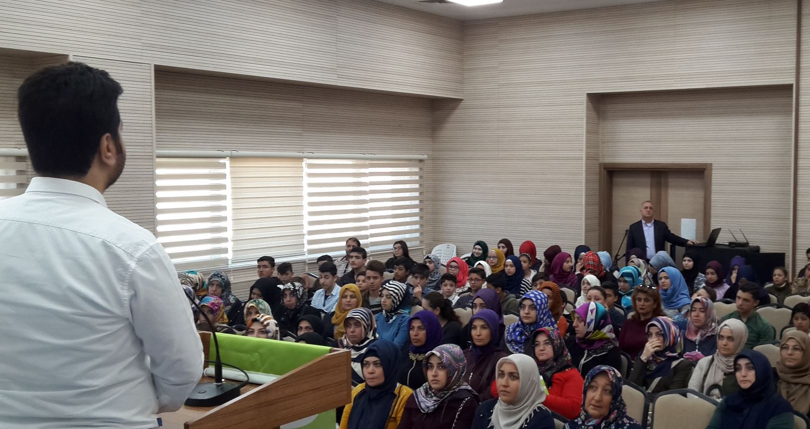 AÇEM'in Sağlık Seminerlerine Yoğun İlgi