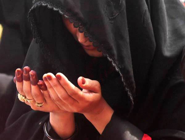 Adetliyken teşrik tekbiri getirilir mi ? Hayızlıyken teşrik tekbiri getirmek günah mı?