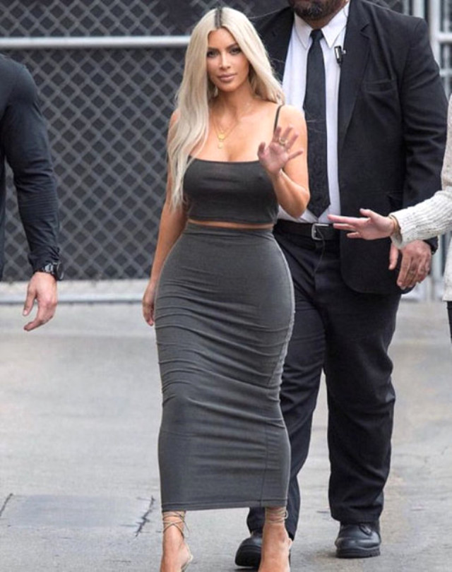 Kardashian'dan bomba itiraf 'Trump'la konuşurken çıplaktım'