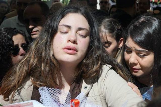 Nazlı Çiçek Gezginer gözyaşları arasında toprağa verildi