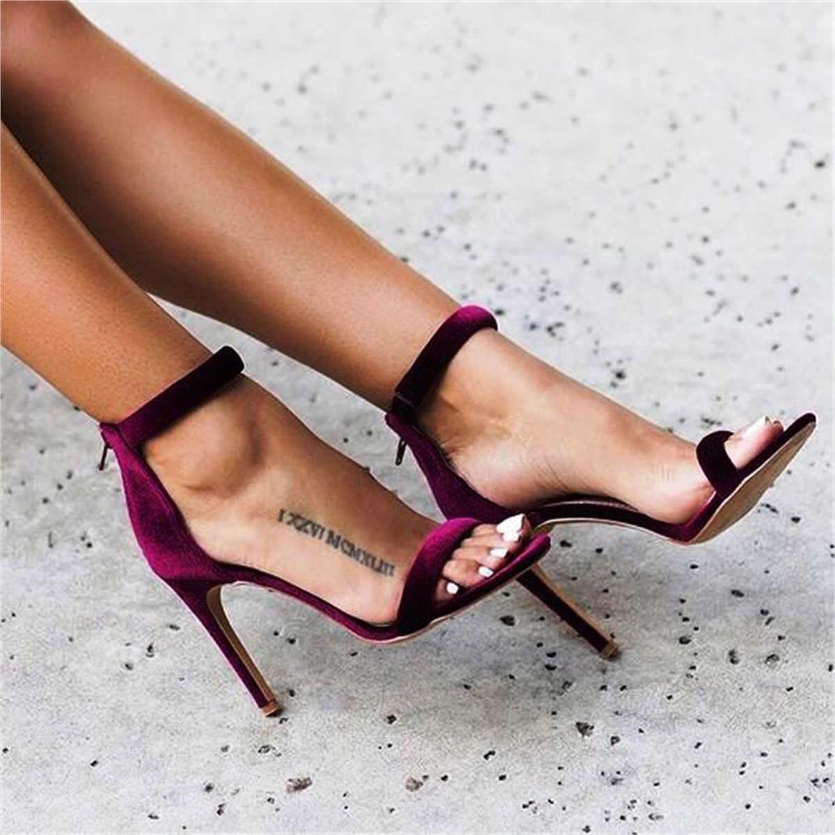 Kısa boylu kadınlar nasıl giyinmeli? Boyu uzun göstermek için kıyafet ipuçları