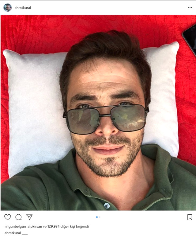 Ahmet Kural'ın dişinde kalan maydonoz sosyal medyanın gündemine oturdu