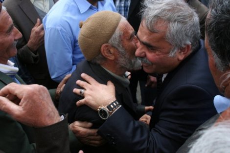 HDP Iğdır Büyükşehir Belediye başkan adayı kim oldu? Yaşar Akkuş kimdir?