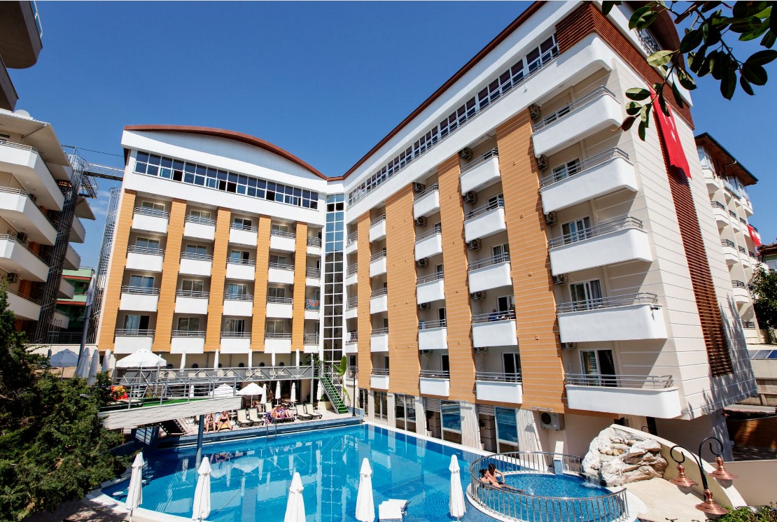 Yarım pansiyon ne demek? Yarım pansiyona akşam yemeği dahil mi? İçecekler ücretli mi?