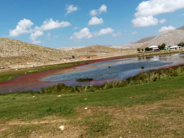 Alanya'da Karın gölü kırmızıya döndü