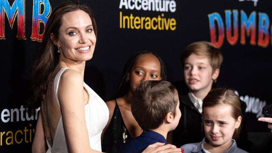 Angelina Jolie YouTuber oldu!