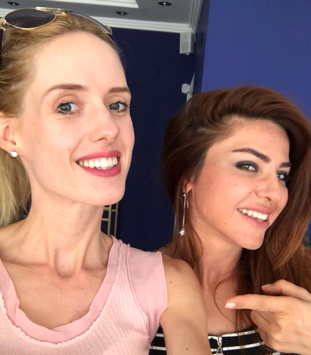 Anoreksiye hastalığına yakalandığı iddia edilen Wilma Elles bikinili poz paylaştı