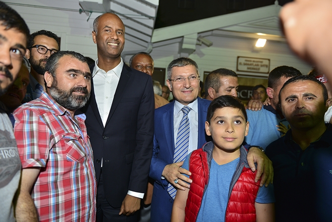 arc_8873.jpg arc_8873.jpg