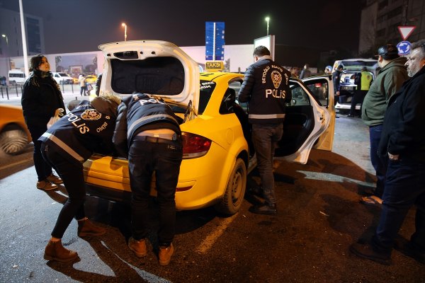 İstanbul'un 39 ilçesinde eş zamanlı huzur operasyonu