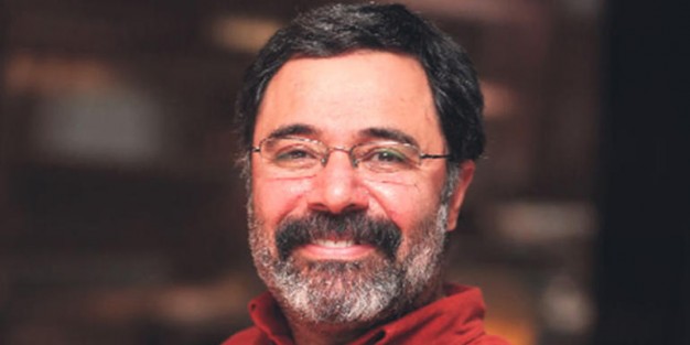 Ahmet Ümit kimdir? Aslen nereli kaç yaşında ve Ahmet Ümit&#039;in kitapları nelerdir?