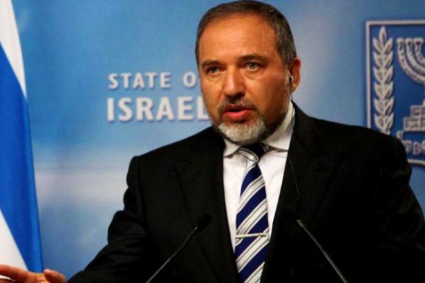 İsrail, Savunma Bakanı istifa etti!