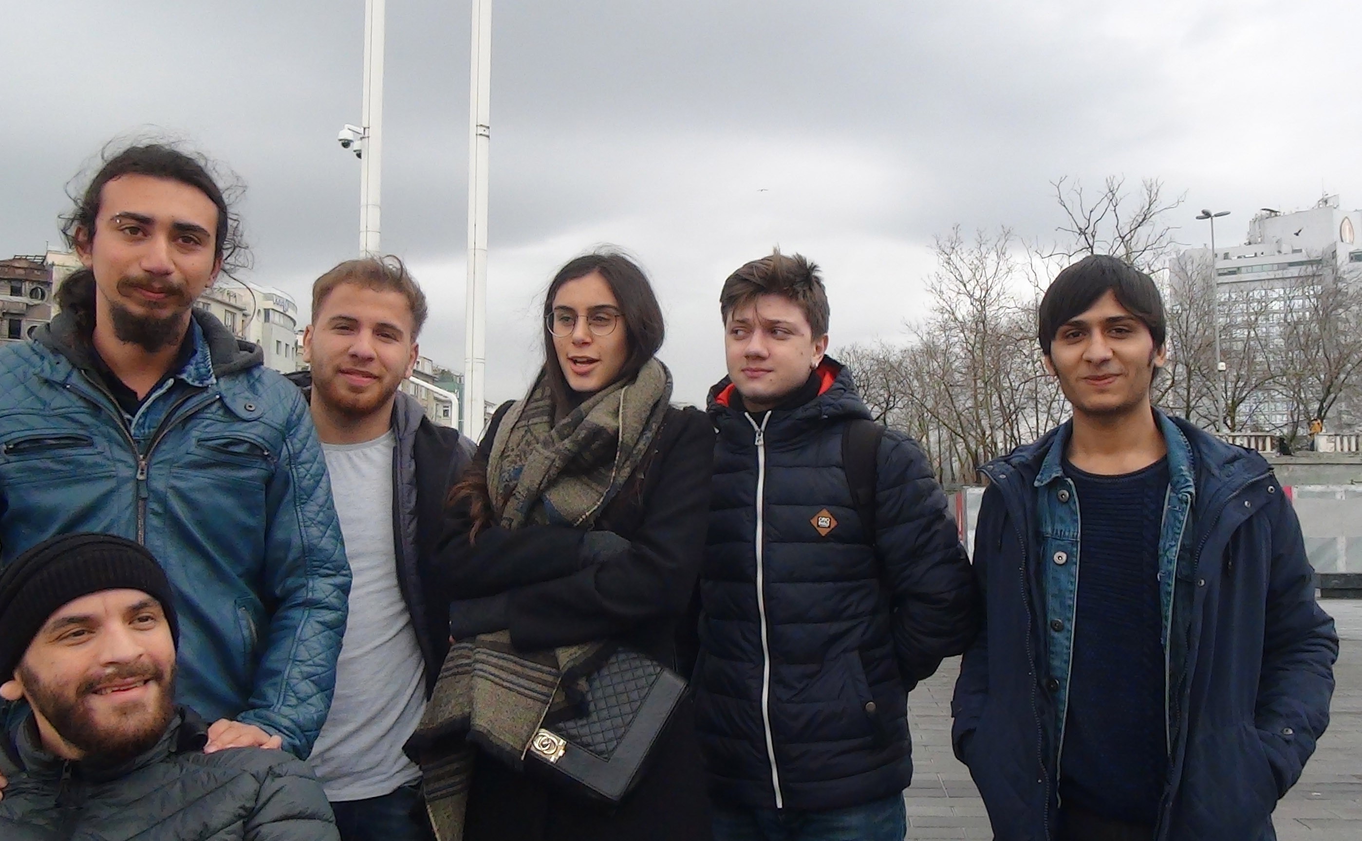 Taksim'de Kadına Yönelik Sosyal Deneye Engelli Vatandaş Müdahale Etti