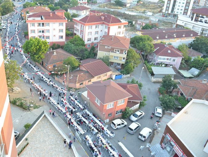 aydinli-sokak-iftari-(1).jpg