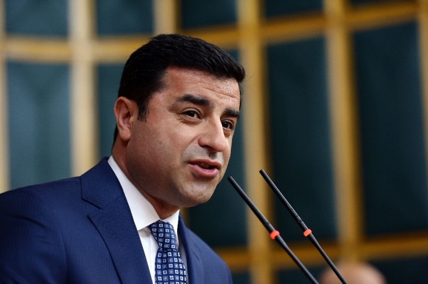 Selahattin Demirtaş kimdir, aslen nerelidir, kaç yaşındadır | Neden cezaevinde