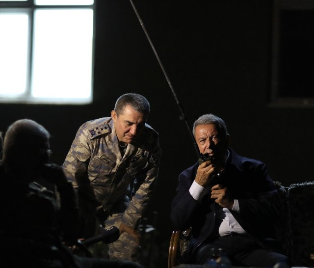 Bakan Hulusi Akar: Generallerimizle ilgili ileri geri konuşmak kimsenin haddi değil