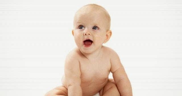 5 aylık bebek neler yapar? Neleri anlar?