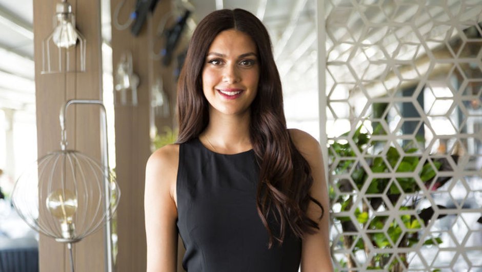 Bergüzar Korel terbiyesiz takipçisini ifşa etti "Artık dayanamadım"