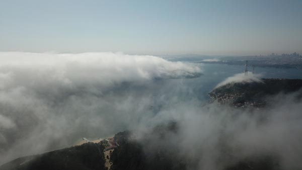 İstanbul Boğazı'nda Bir İlk! Yüzlerce Gemi Sıra Bekliyor