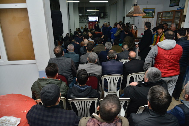 Kaynarca Mahallesi Ahmet Cin'i bağrına bastı