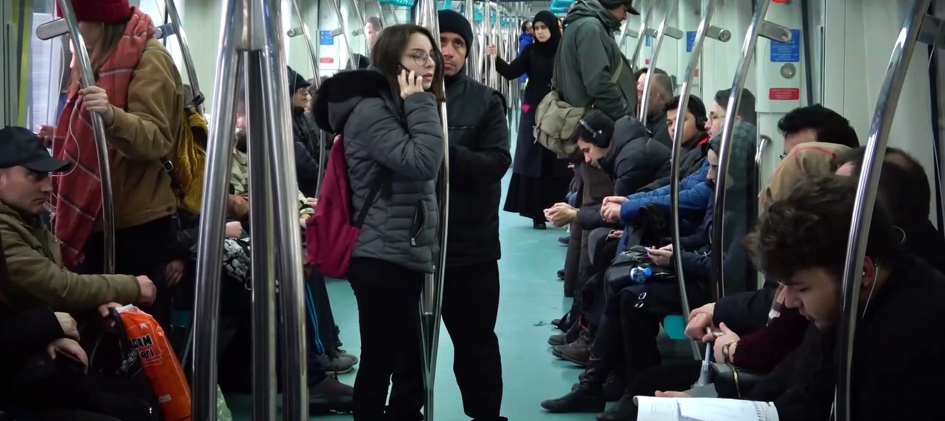 Gebze Halkalı Banliyö Tren hattına halkın yoğun ilgisi