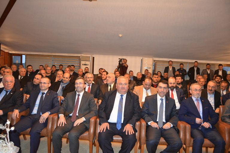 PESİAD Pendik belediye başkan adaylarını iş dünyası ile bir araya getirdi