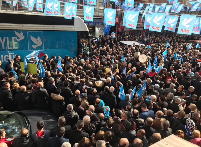 Pendik'te sol seçmen, DSP ile yeni bir arayış içerisine girdi