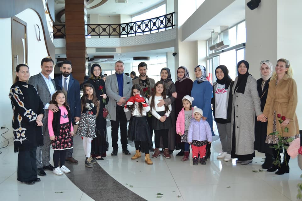 AK Parti Tuzla ilçe başkanlığı özel çocukların sevincine ortak oldu