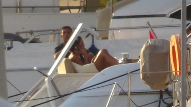 Emina Jahovic boşandıktan sonra Mustafa Sandal'ı teknede azarladı