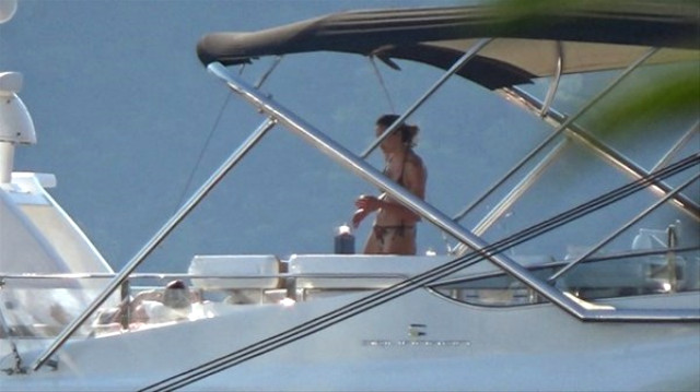 Emina Jahovic boşandıktan sonra Mustafa Sandal'ı teknede azarladı