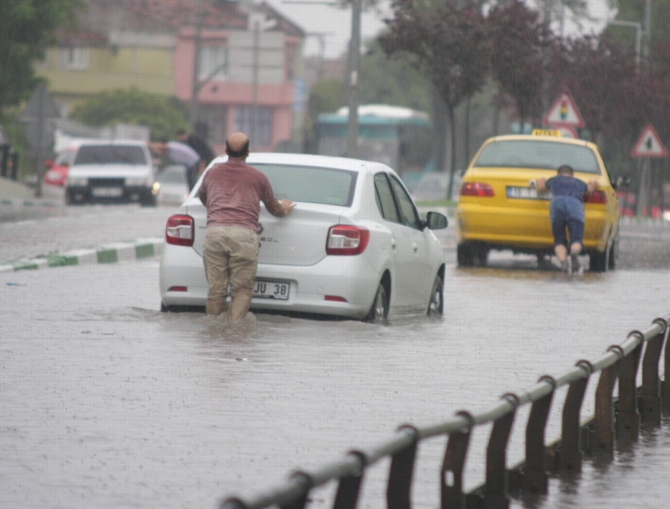 Bugün hava nasıl olacak? 29 Mayıs | Sağanak yağış İstanbul'a geliyor!