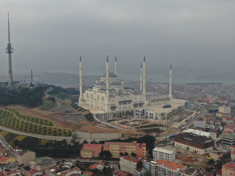 Çamlıca Camisi'nde ilk ezan o gün okunacak