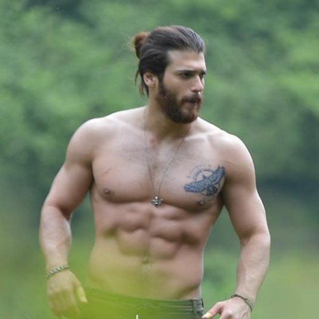 Can Yaman kimdir? Can Yaman kaç yaşında? Can Yaman nerelidir?