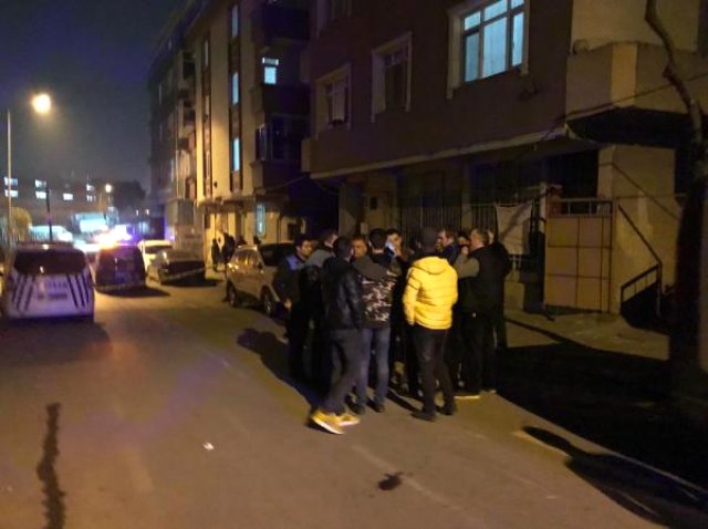 Çanakkale depremi sonrası İstanbul'da 4 Katlı bina boşaltıldı