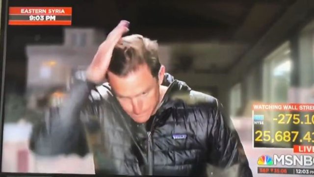 Muhabir canlı yayında olduğunu unutunca rezil oldu!