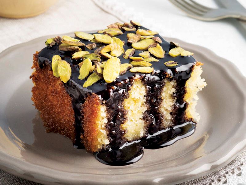 Çikolata soslu yoğurt tatlısı nasıl yapılır? | Gelinim Mutfakta