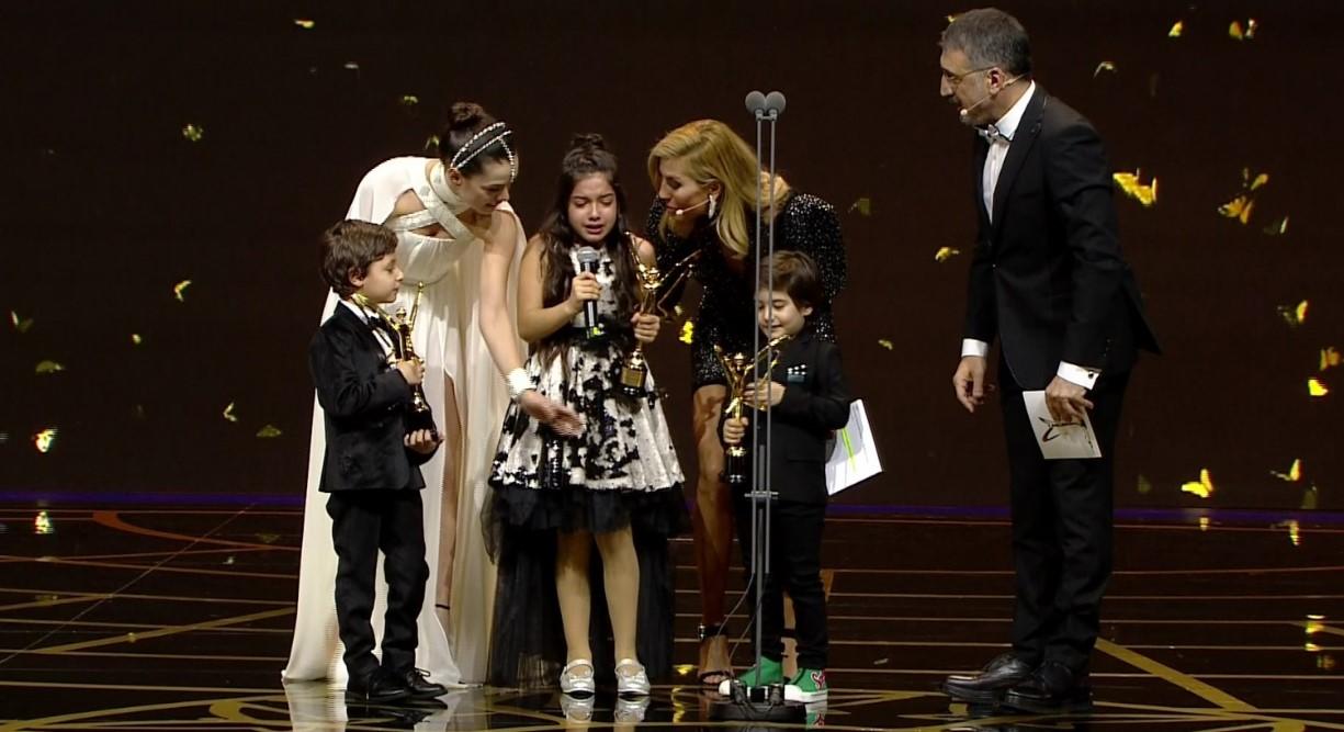 Pınar Altuğ 9 yaşındaki kızının başına gelen cinsel istismarı anlattı