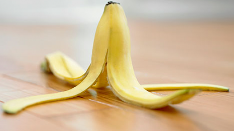 Muz kabuğunun faydaları nelerdir? Muz kabuğu dişleri beyazlatır mı?