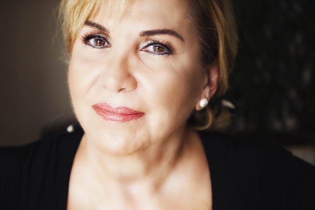 Gül Onat kimdir? Aslen nereli? Kaç yaşında?