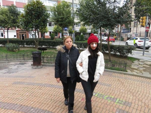 Kadıköy'de Genç Kıza Yumruk Atan Saldırgan Yeniden Gözaltında